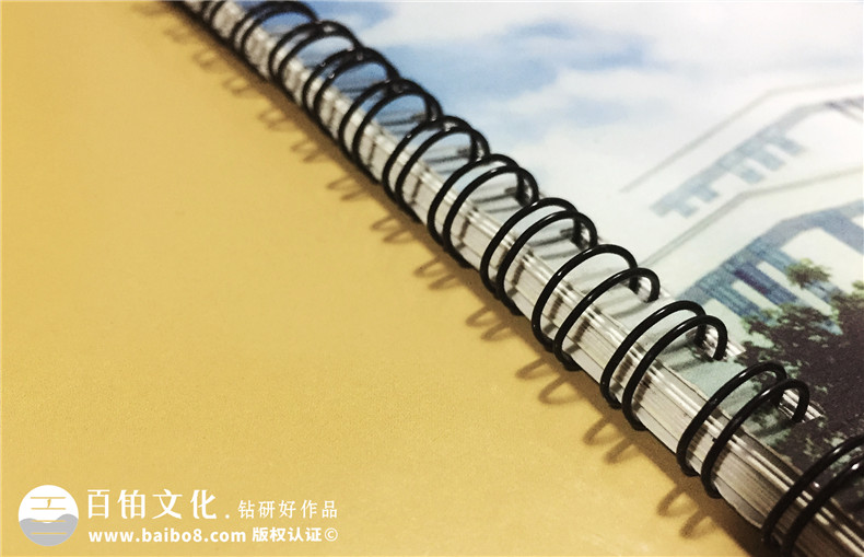 怎么防止紀(jì)念冊(cè)內(nèi)頁脫落
