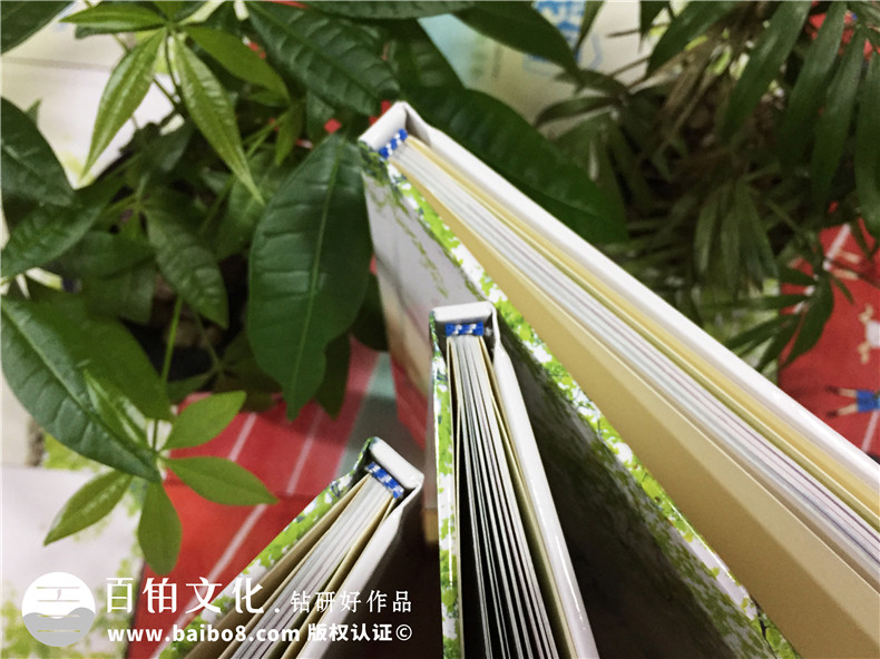 小學畢業(yè)典禮之后 進行小學畢業(yè)紀念冊制作紀念小伙伴的校園回憶！第2張-宣傳畫冊,紀念冊設計制作-價格費用,文案模板,印刷裝訂,尺寸大小