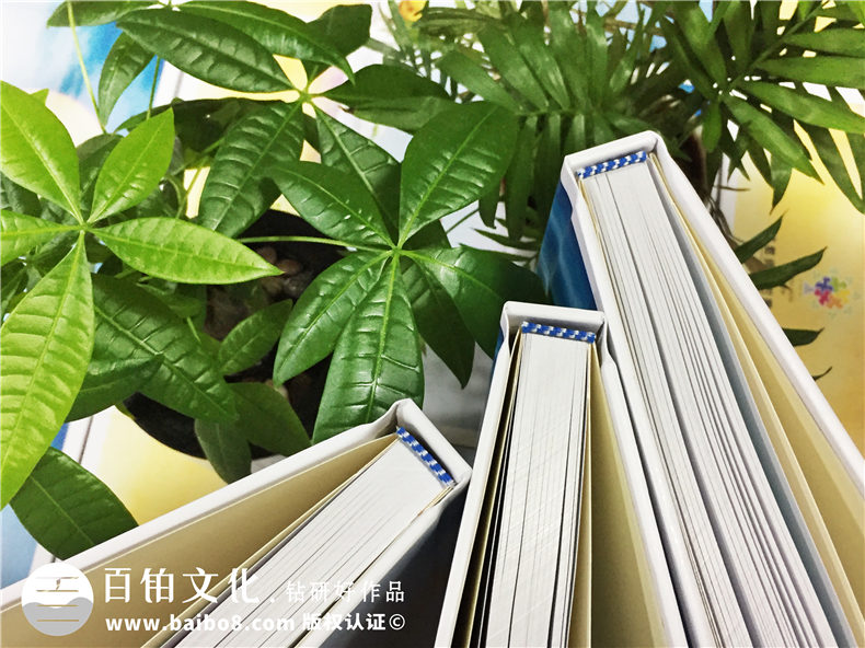 紀(jì)念冊怎么做-制作小學(xué)紀(jì)念冊和制作中學(xué)紀(jì)念冊有什么不同第2張-宣傳畫冊,紀(jì)念冊設(shè)計制作-價格費(fèi)用,文案模板,印刷裝訂,尺寸大小