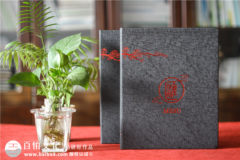 餐廳菜譜制作-菜譜內(nèi)頁排版應(yīng)該怎么設(shè)計第1張-宣傳畫冊,紀(jì)念冊設(shè)計制作-價格費用,文案模板,印刷裝訂,尺寸大小