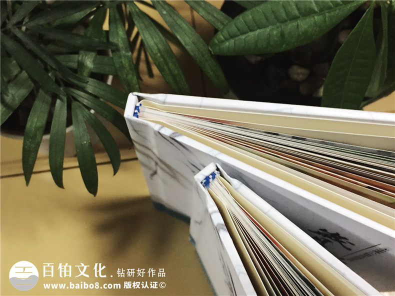 成都二龍中學(xué)畢業(yè)三十周年同學(xué)聚會(huì)紀(jì)念冊