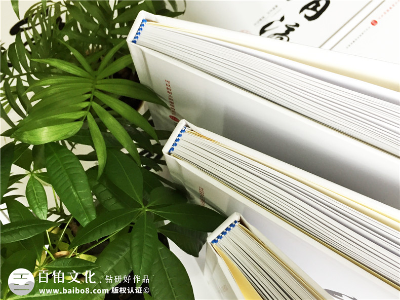 紀(jì)念冊(cè)的意義 臘八到來年味越來越濃 制作紀(jì)念冊(cè)珍藏美好感情！