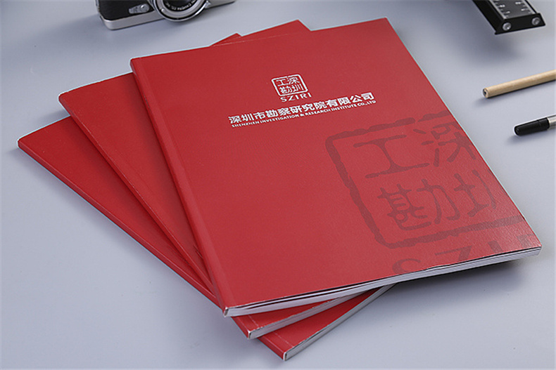企業(yè)畫冊(cè)制作如何設(shè)計(jì)出彩的畫冊(cè)封面-封面設(shè)計(jì)怎么做