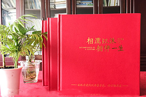 成長紀念冊制作方法 個人紀念冊制作該怎么完成？